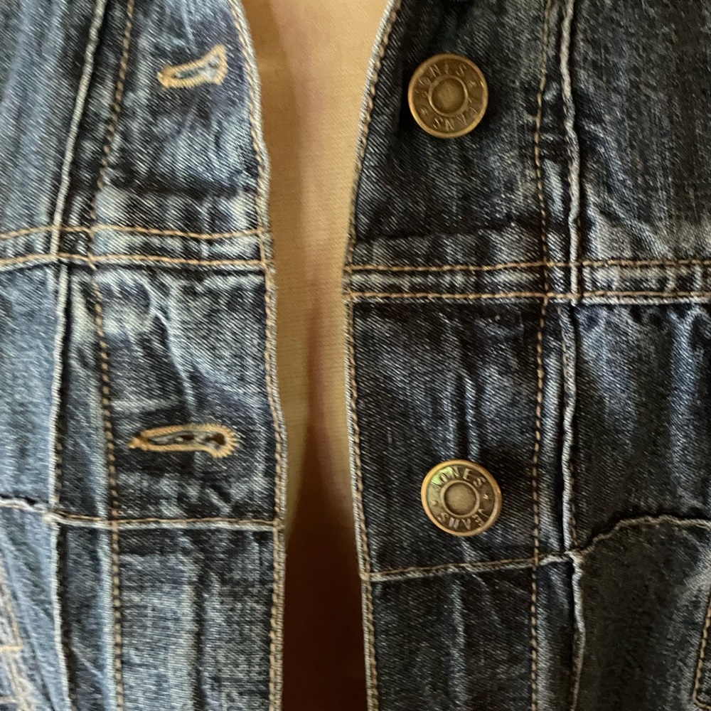Jones Jeans Denim Jacket - Picture 2 of 8